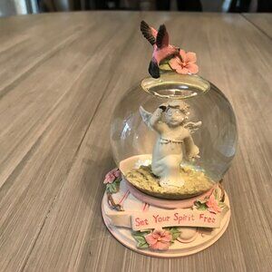 Water Globe "Angel Of Spirit" Ornament